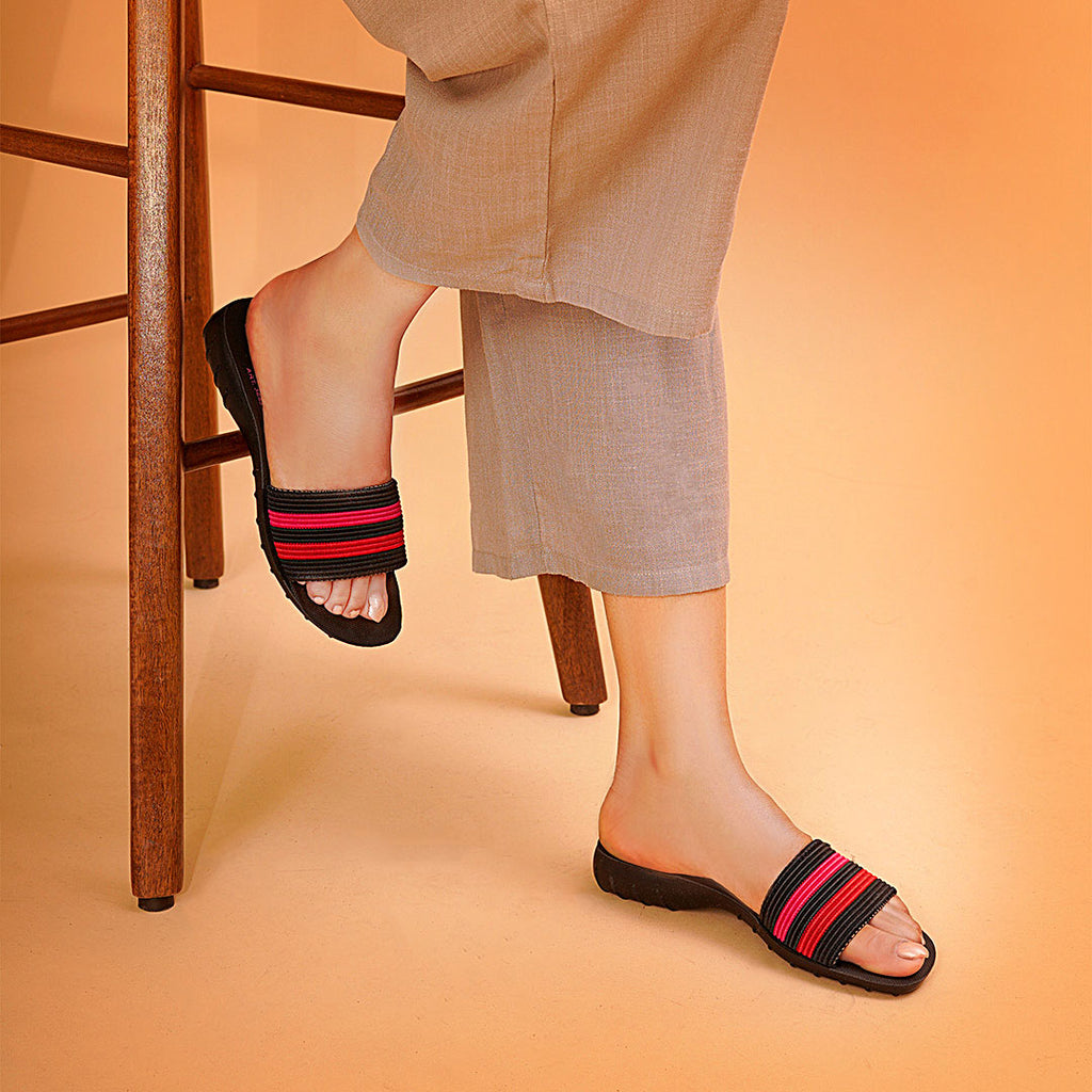 Inblu Women Slipper #3843 - BLACK & RED